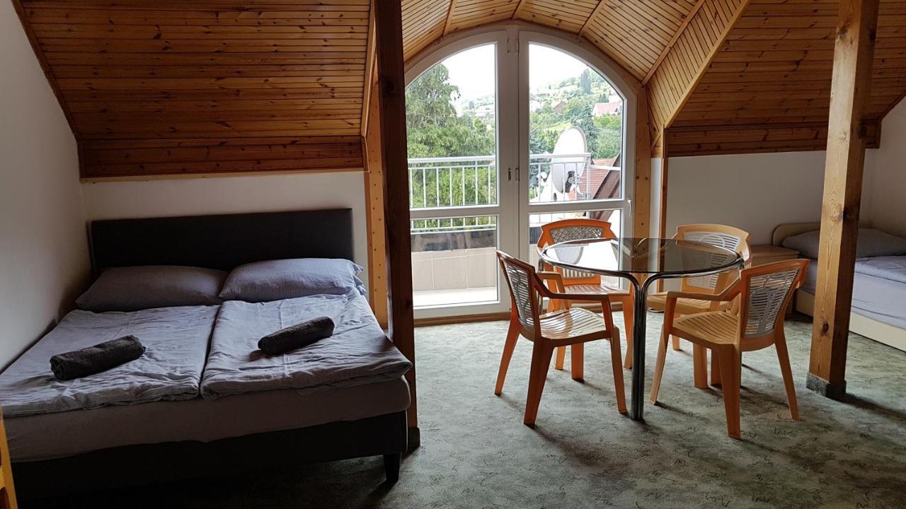 Hotel Szatmari Vendeghaz Badacsonytomaj Zewnętrze zdjęcie